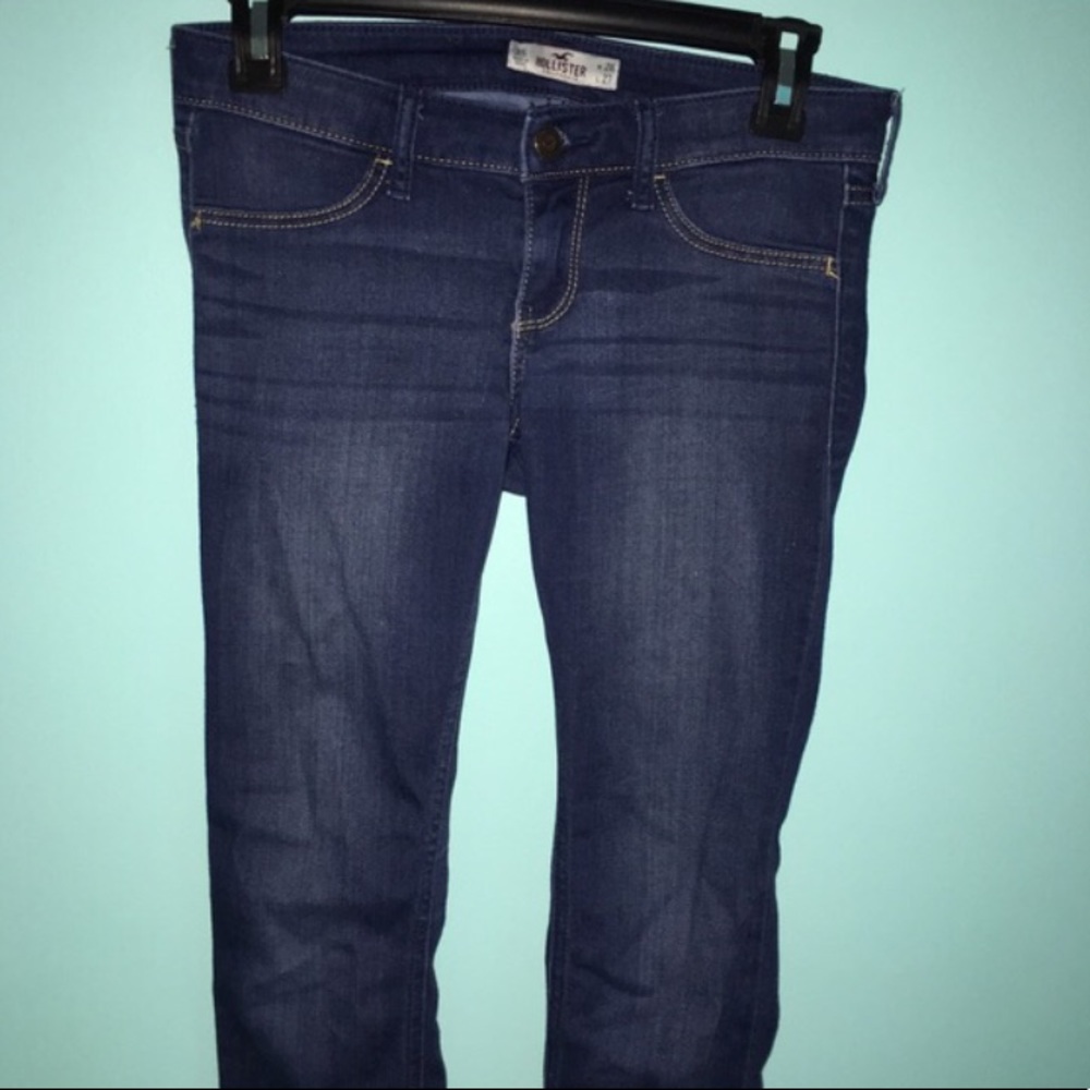 Skinny blue jeans
